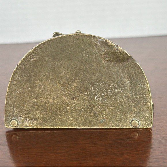 Vintage Solid Brass Cat Sitting by Fireplace Letter Rack Organizer - Picture 5 of 6